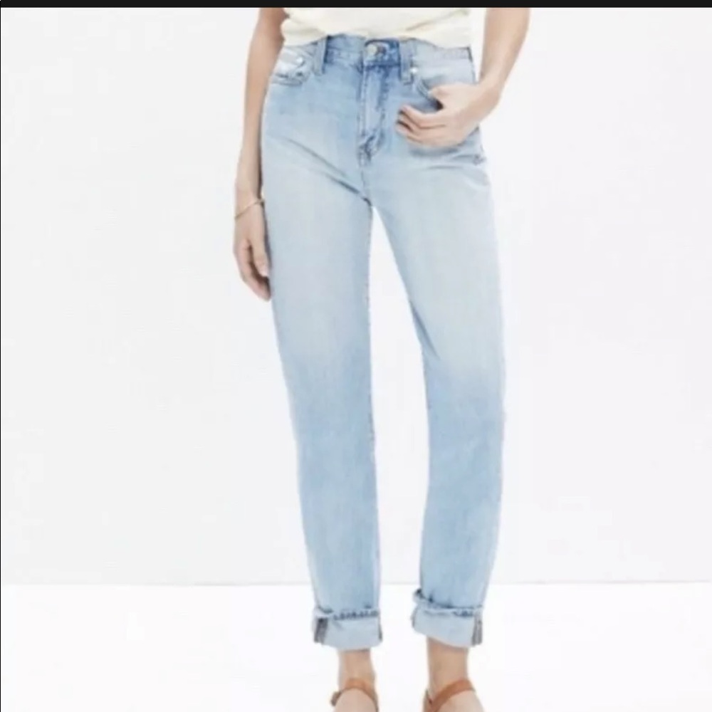 Madewell Light-Wash “Perfect Summer Jean”